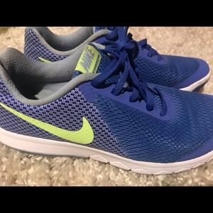 Women’s blue Nike